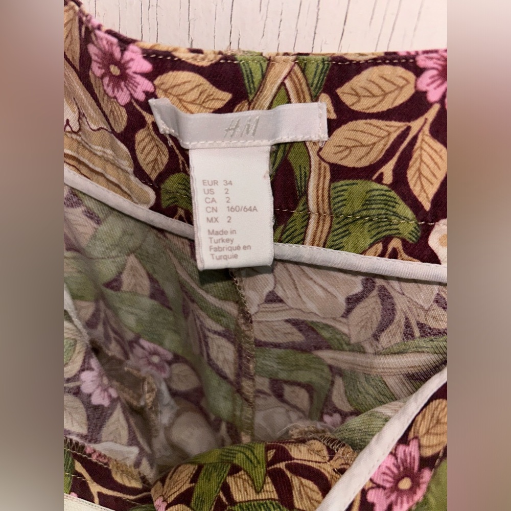 🌺BOHO Floral Slacks by H&M🌺 - Picture 5 of 10